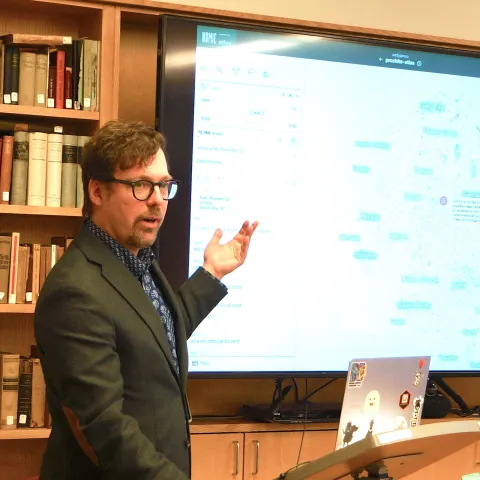 Andy Janco giving a workshop